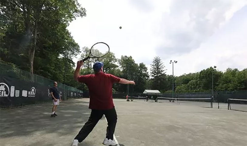 Professor Tennis Uses Balls To Teach Physics