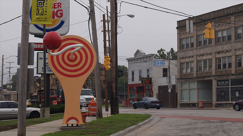 Huge Paddle Ball Sculpture Goes Up In Cleveland